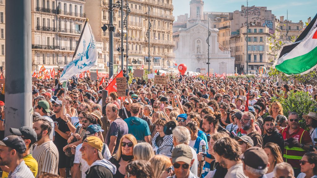 Macron dégage
